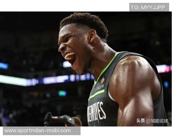 爱德华兹季前赛首球精彩回顾高难度撤步跳投展现夏季训练成果