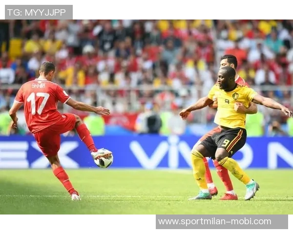 曼联季票遭黄牛倒卖15球迷频购虚假座位引发关注