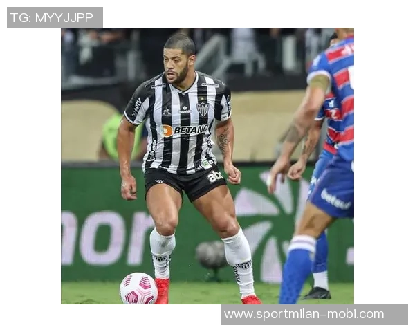 米内罗竞技庆祝胡尔克500球里程碑展现球队团结与荣耀